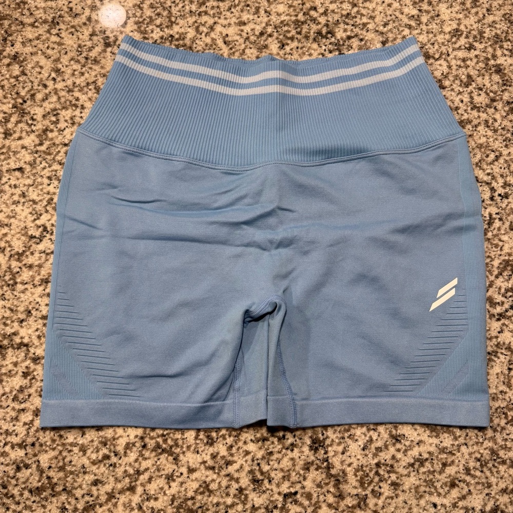 DOYOUEVEN Blue Scrunched Athletic Shorts Size Large